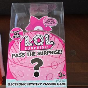 L.O.L. Surprise! Pink Electronic Mystery Passing Game
